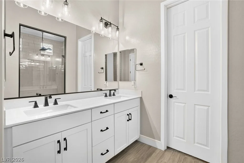 72 Navajo Bridge, Henderson, NV 89011