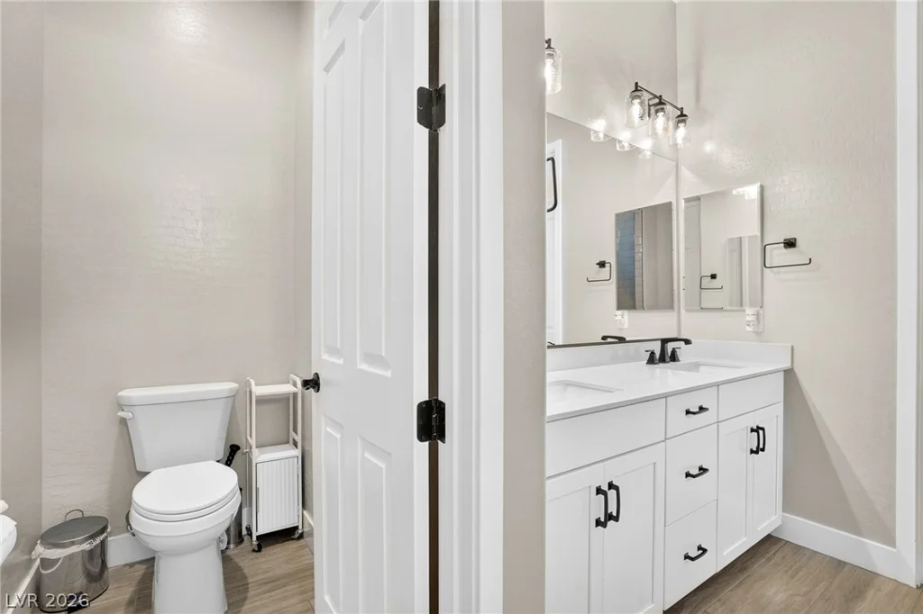 72 Navajo Bridge, Henderson, NV 89011