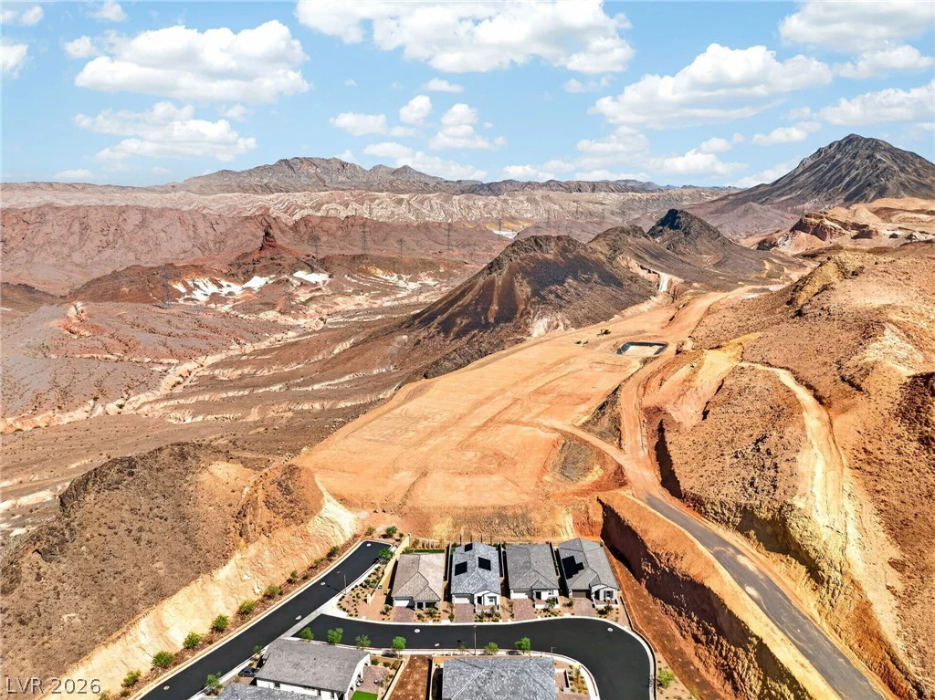 72 Navajo Bridge, Henderson, NV 89011