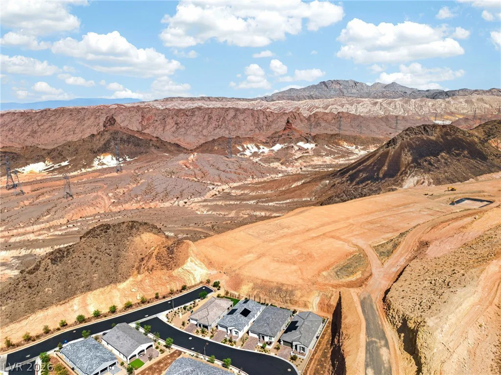 72 Navajo Bridge, Henderson, NV 89011