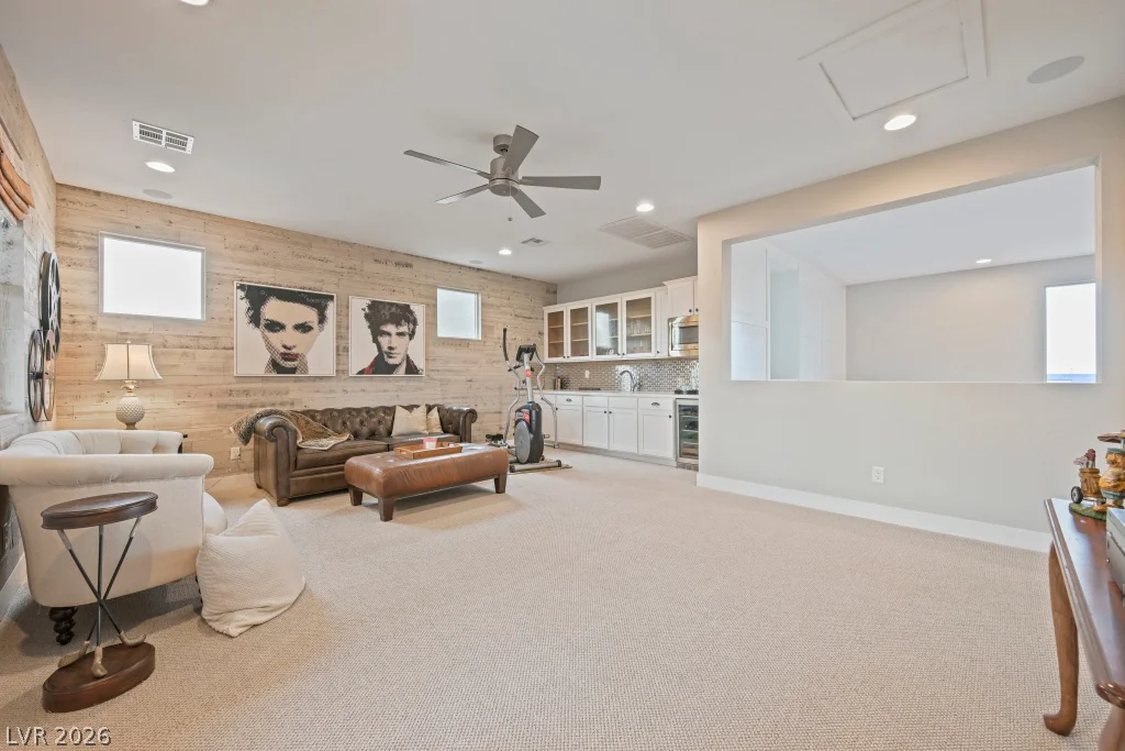 8450 Great Outdoors, Las Vegas, NV 89166