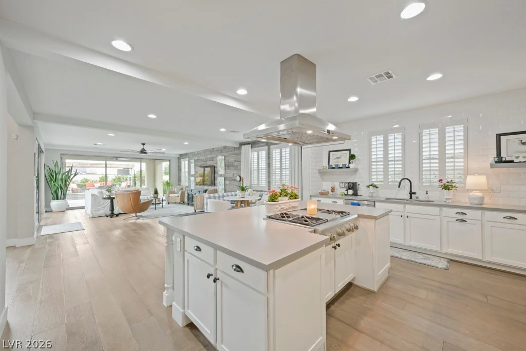 8450 Great Outdoors, Las Vegas, NV 89166