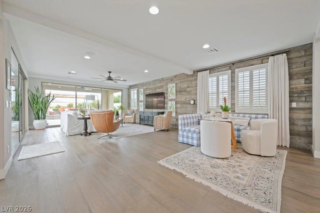 8450 Great Outdoors, Las Vegas, NV 89166