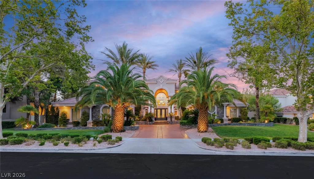 9908 Moon Valley, Las Vegas, NV 89134