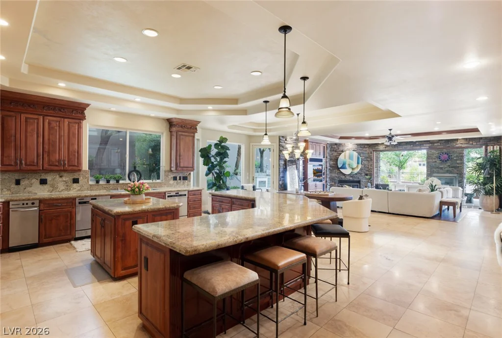 9908 Moon Valley, Las Vegas, NV 89134
