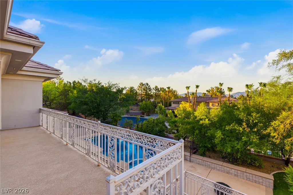 9908 Moon Valley, Las Vegas, NV 89134