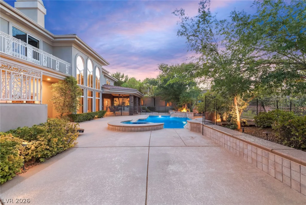 9908 Moon Valley, Las Vegas, NV 89134