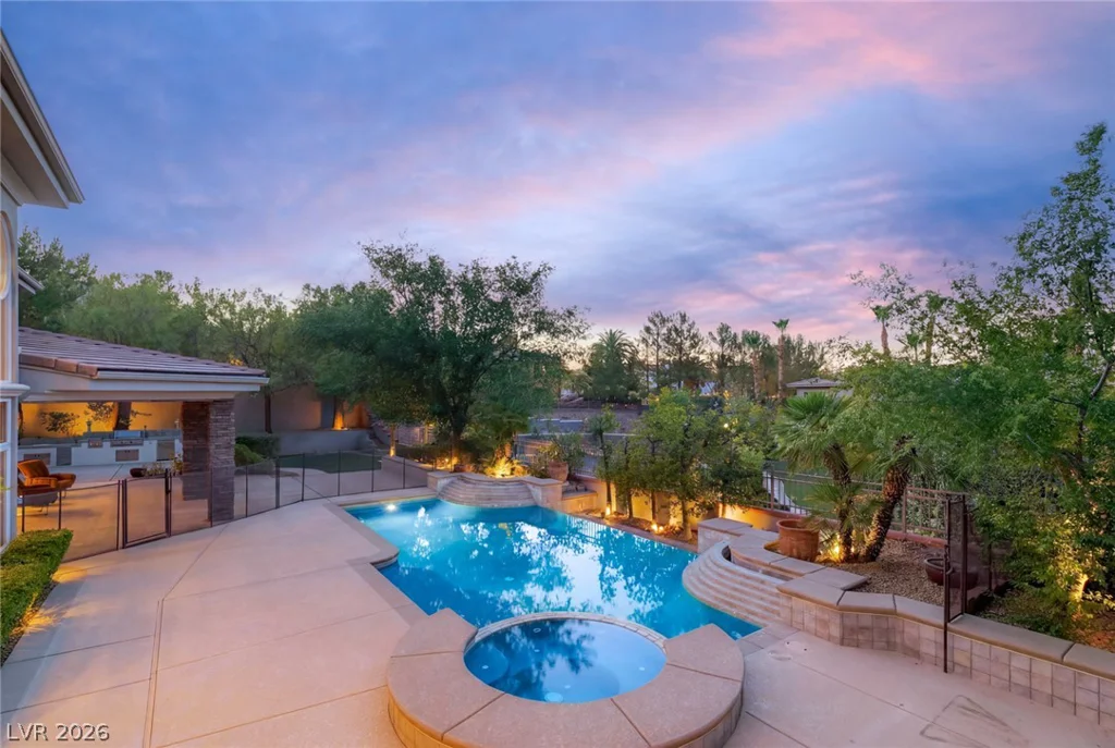 9908 Moon Valley, Las Vegas, NV 89134