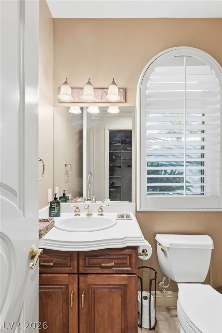 9908 Moon Valley, Las Vegas, NV 89134