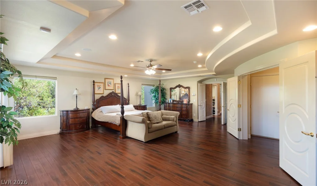 9908 Moon Valley, Las Vegas, NV 89134