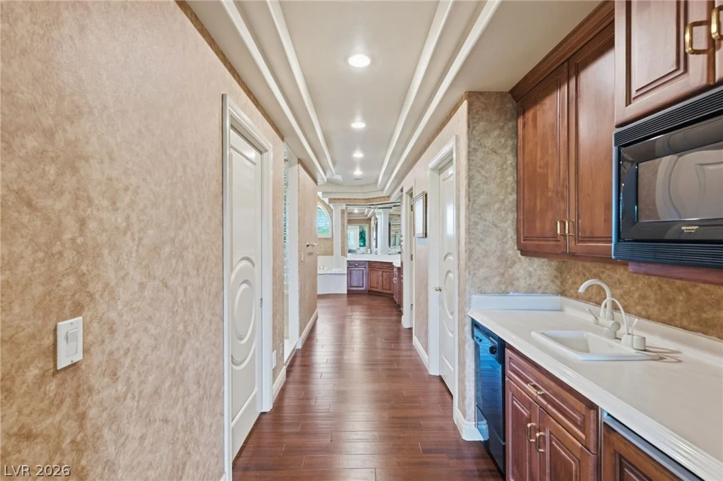 9908 Moon Valley, Las Vegas, NV 89134