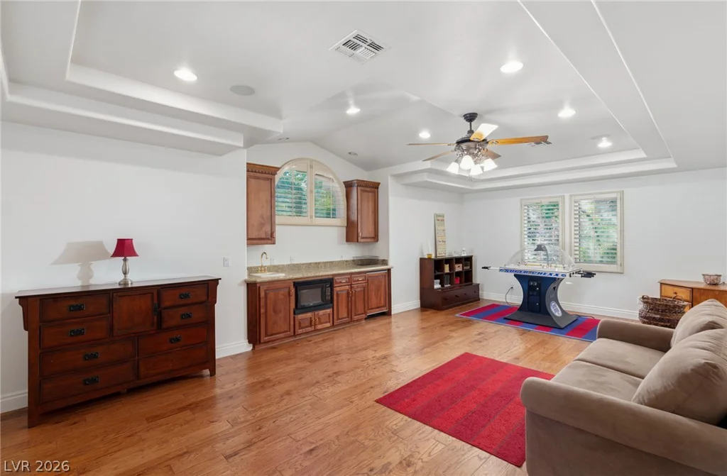 9908 Moon Valley, Las Vegas, NV 89134