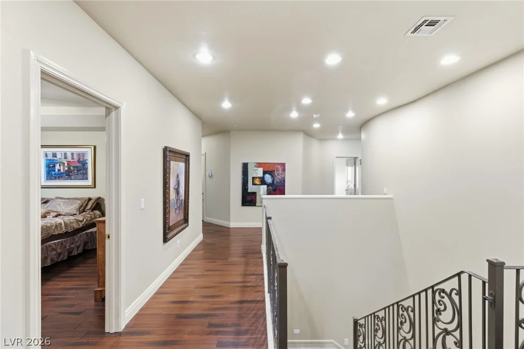 9908 Moon Valley, Las Vegas, NV 89134