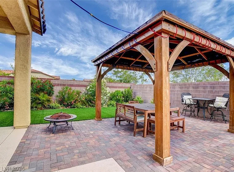 9405 Artesian Oak, Las Vegas, NV 89149
