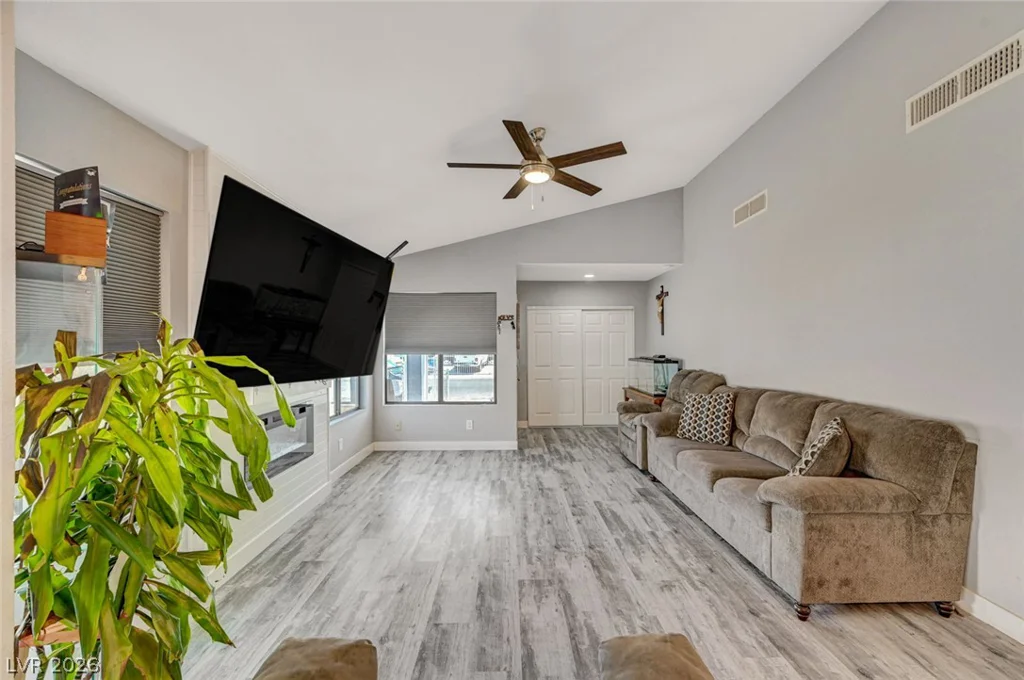 6712 Accent, Las Vegas, NV 89108
