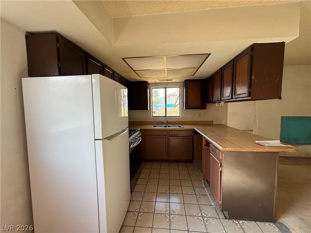 528 Close, Henderson, NV 89011