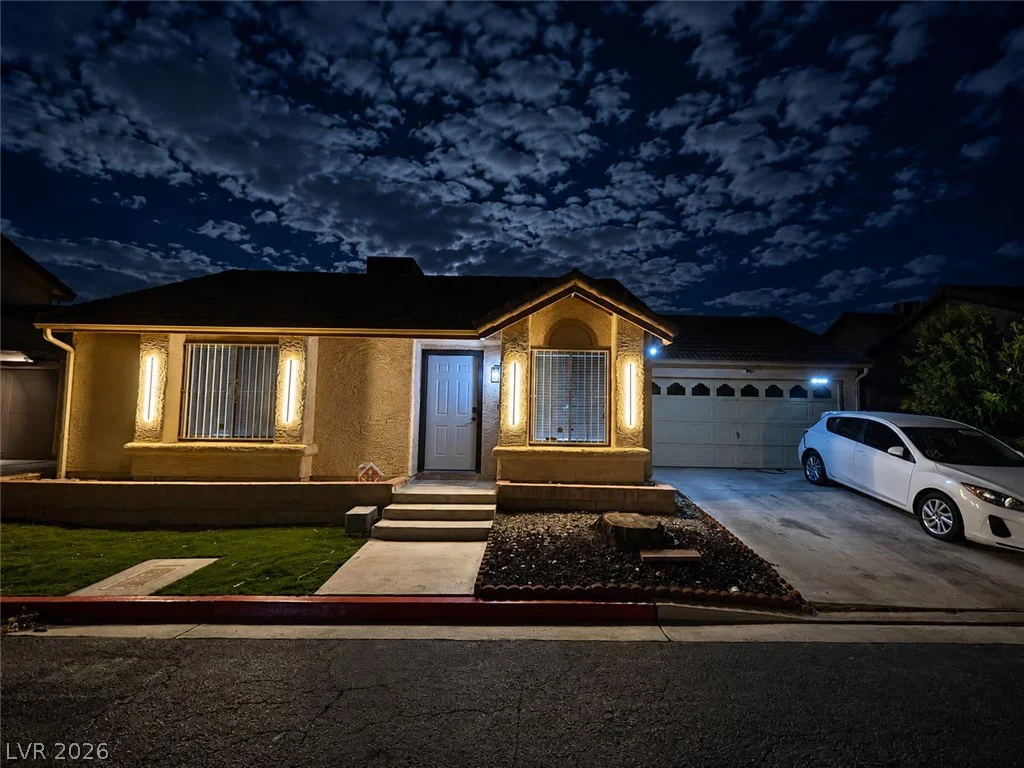 2735 Poppyseed, Las Vegas, NV 89142