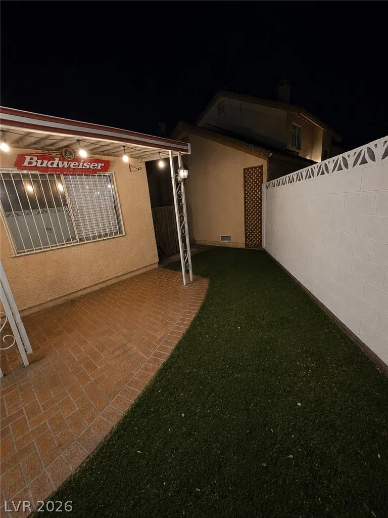 2735 Poppyseed, Las Vegas, NV 89142