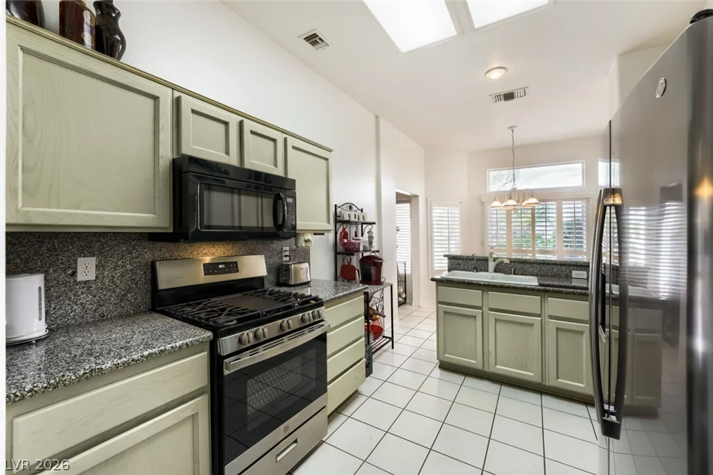 10413 Junction Hill, Las Vegas, NV 89134