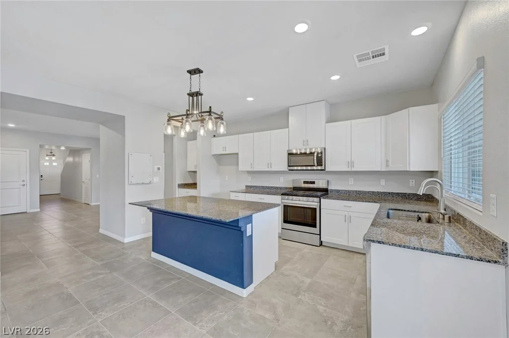 7845 Stone Forest, North Las Vegas, NV 89084
