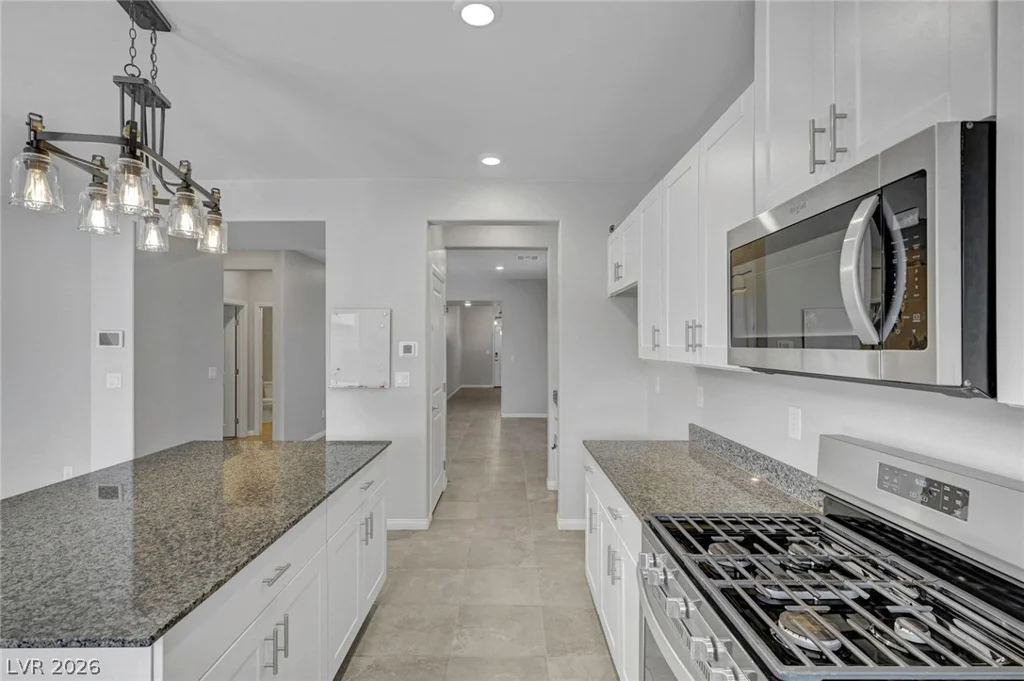 7845 Stone Forest, North Las Vegas, NV 89084