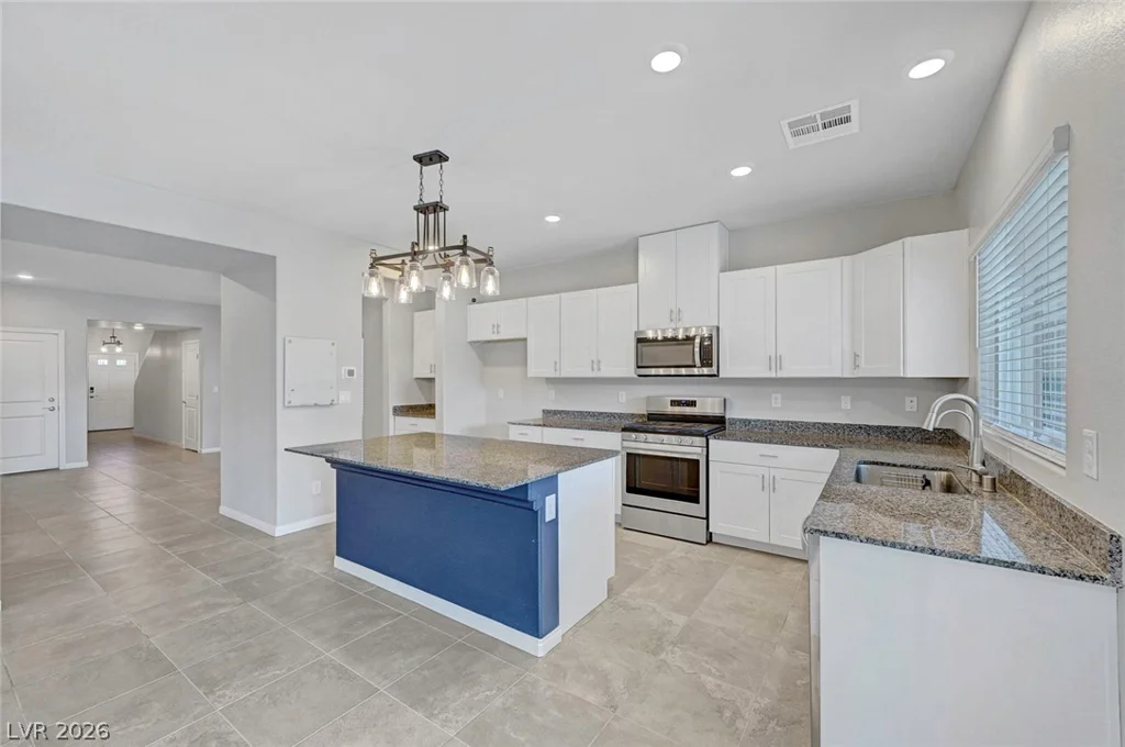 7845 Stone Forest, North Las Vegas, NV 89084