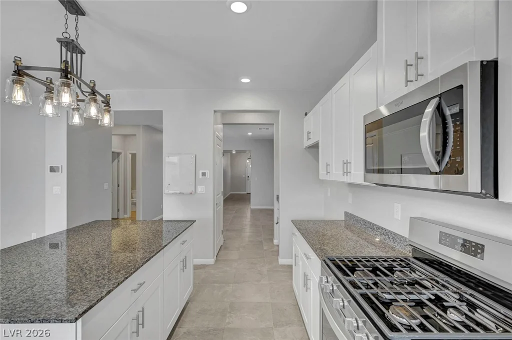 7845 Stone Forest, North Las Vegas, NV 89084