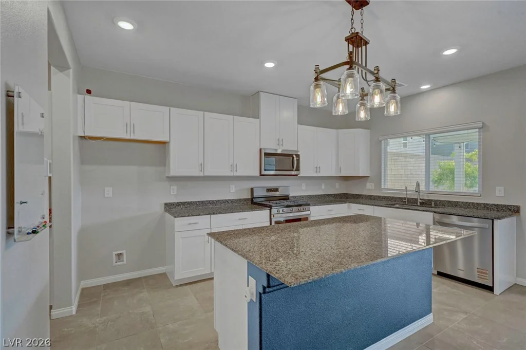 7845 Stone Forest, North Las Vegas, NV 89084