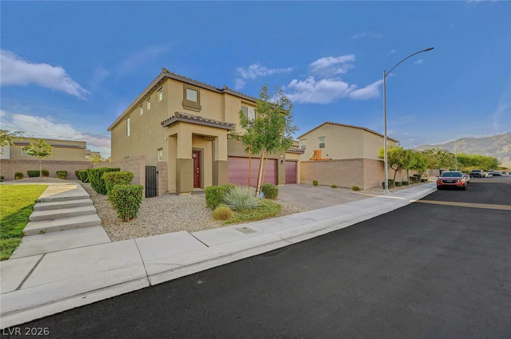 7845 Stone Forest, North Las Vegas, NV 89084