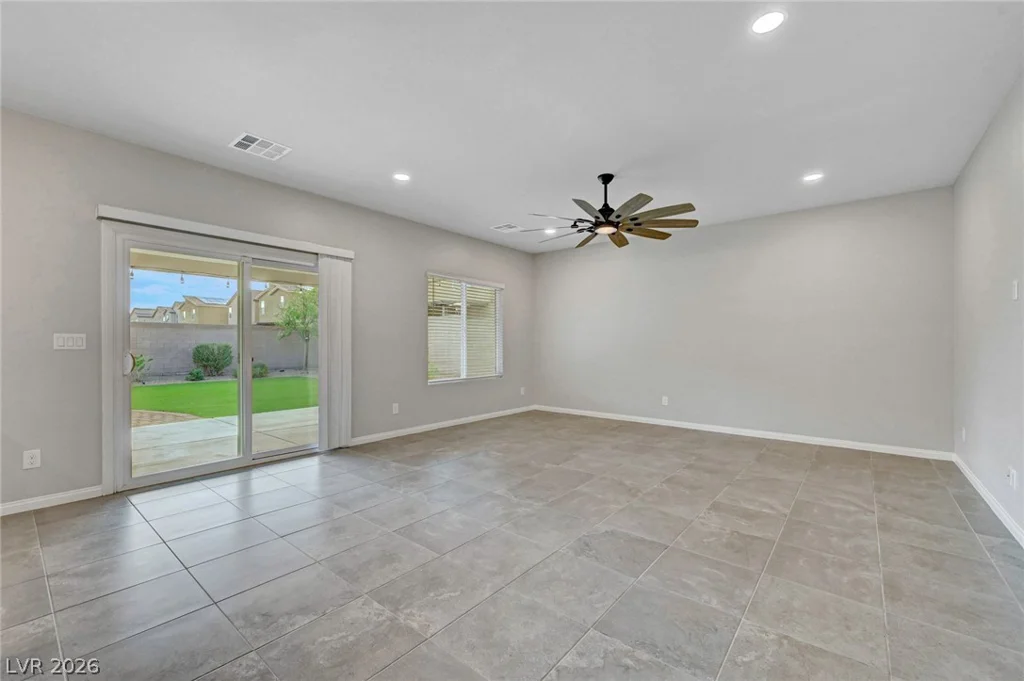 7845 Stone Forest, North Las Vegas, NV 89084