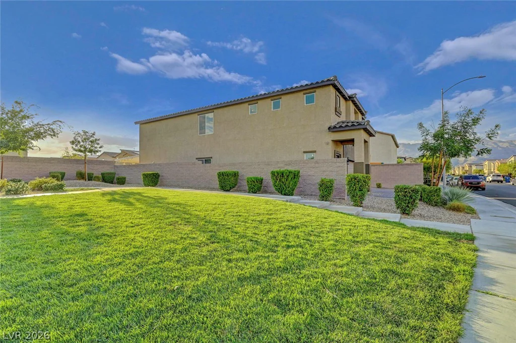 7845 Stone Forest, North Las Vegas, NV 89084