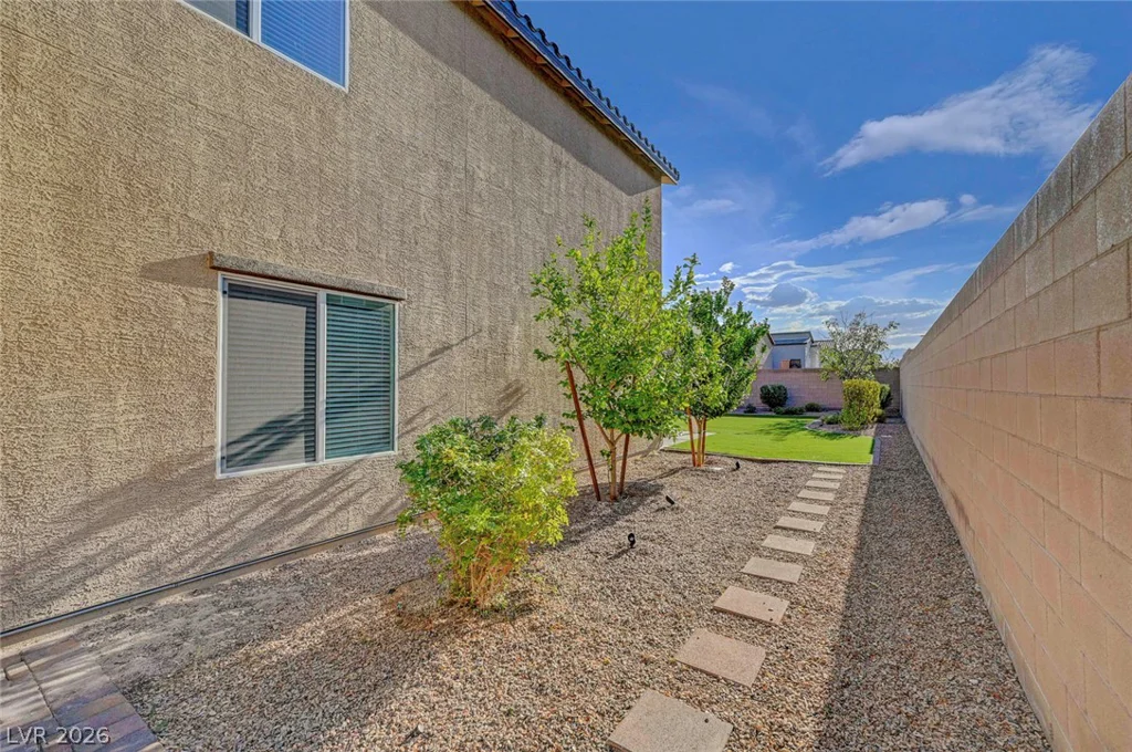 7845 Stone Forest, North Las Vegas, NV 89084