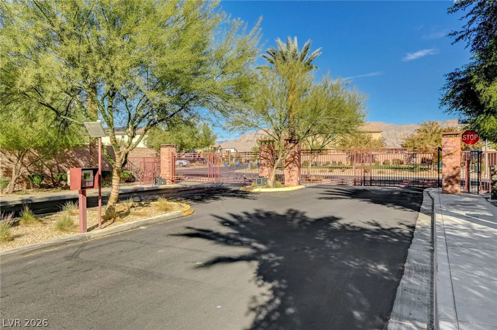 7845 Stone Forest, North Las Vegas, NV 89084