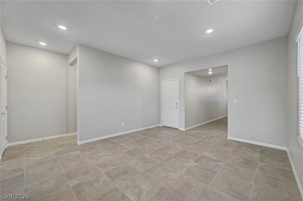 7845 Stone Forest, North Las Vegas, NV 89084