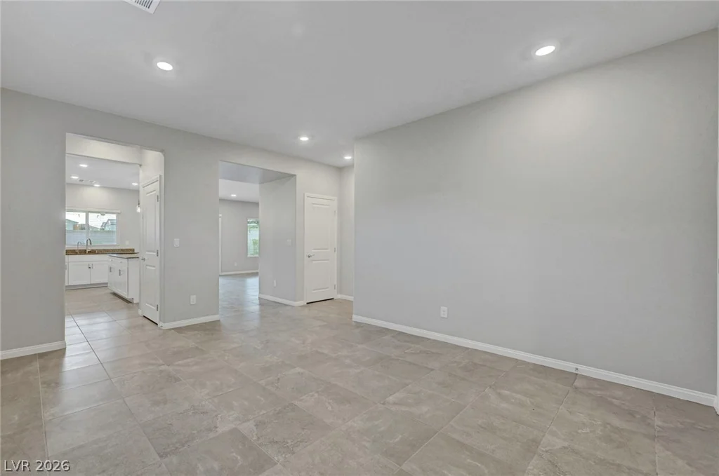 7845 Stone Forest, North Las Vegas, NV 89084