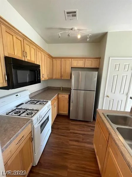 6316 BEIGE BLUFF, North Las Vegas, NV 89081