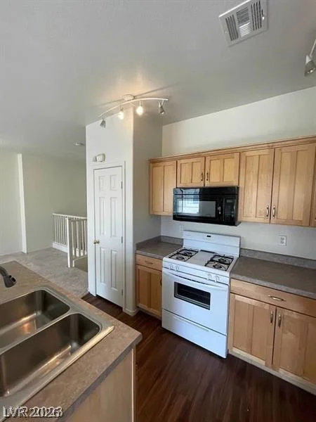 6316 BEIGE BLUFF, North Las Vegas, NV 89081