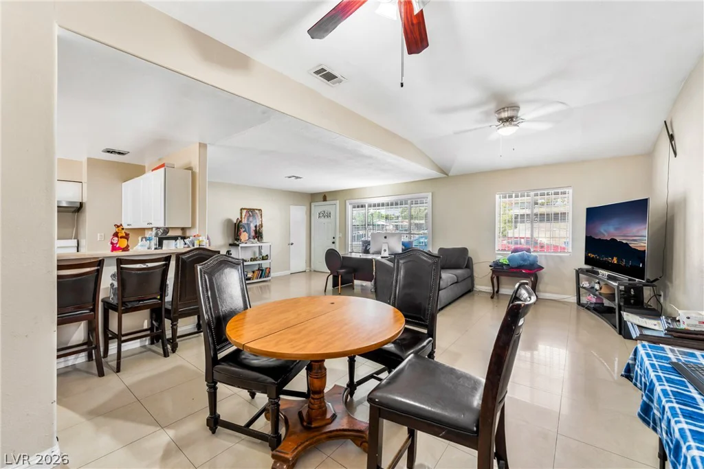848 18th, Las Vegas, NV 89101