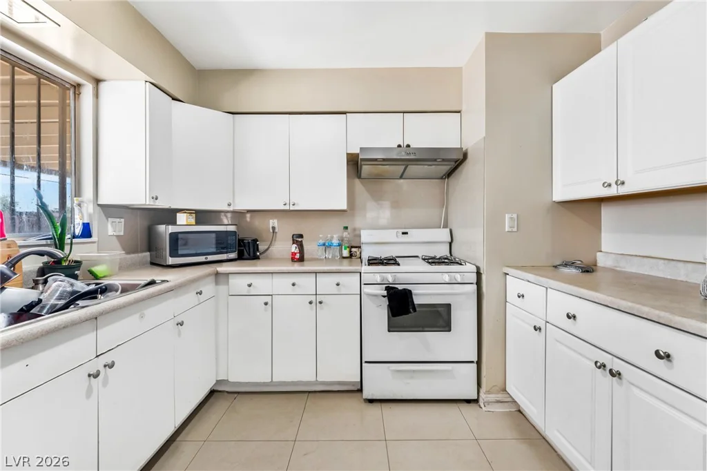 848 18th, Las Vegas, NV 89101
