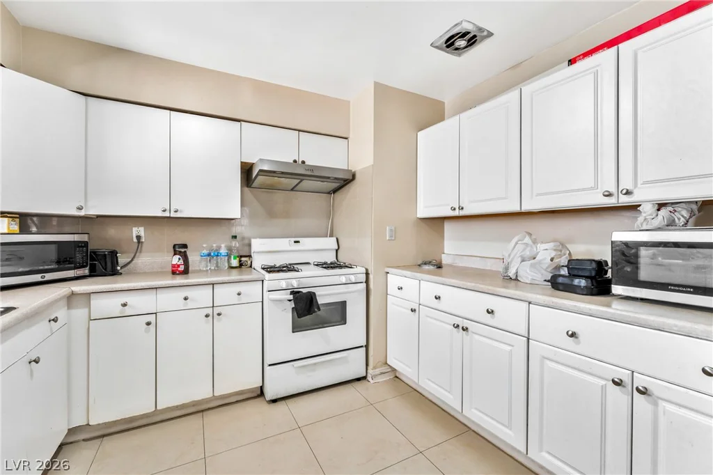 848 18th, Las Vegas, NV 89101