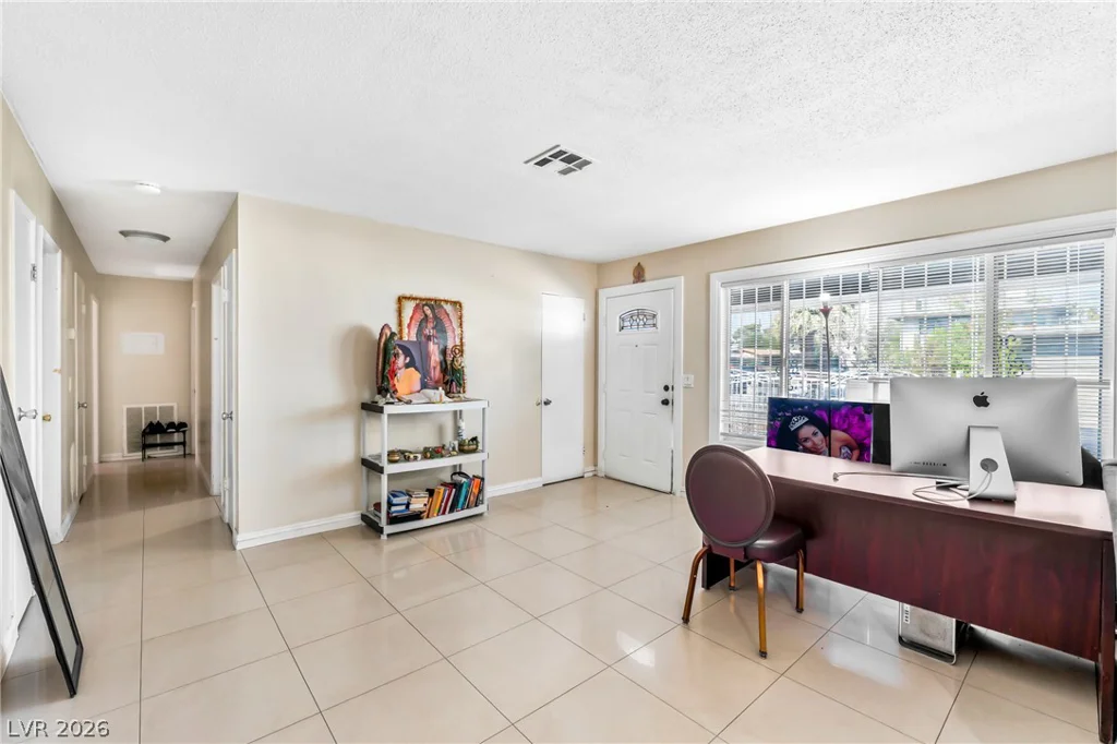 848 18th, Las Vegas, NV 89101