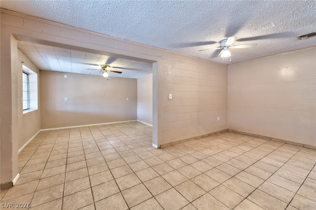 1816 MERZE, Henderson, NV 89011