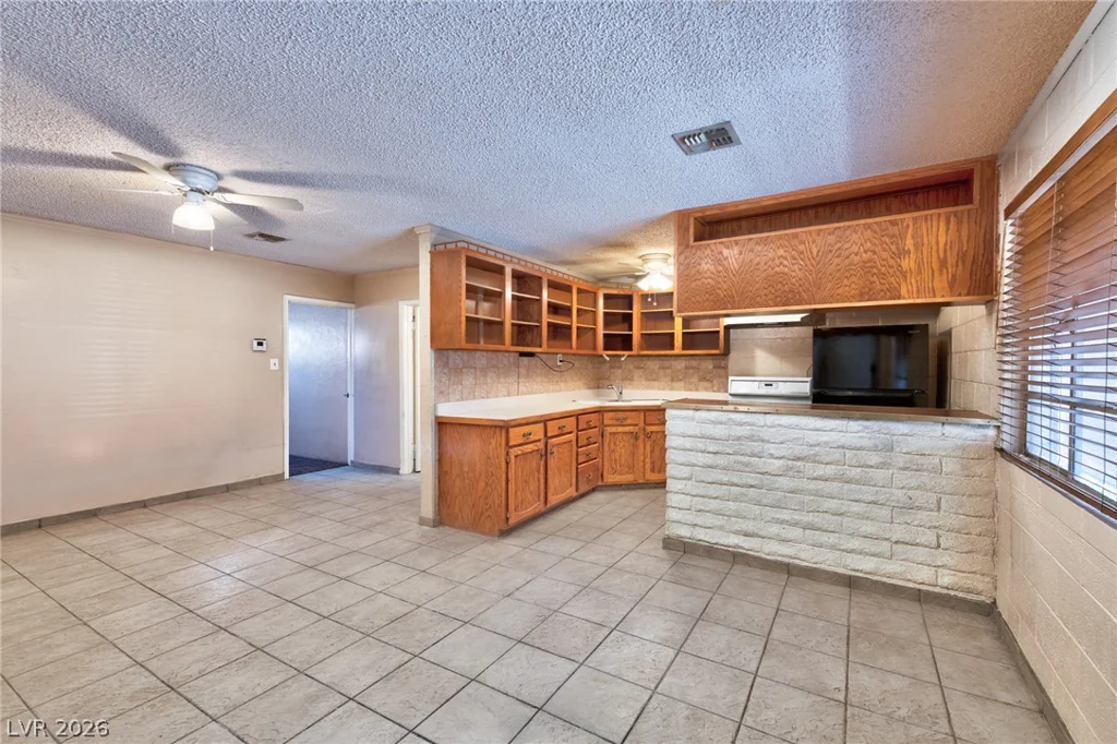 1816 MERZE, Henderson, NV 89011