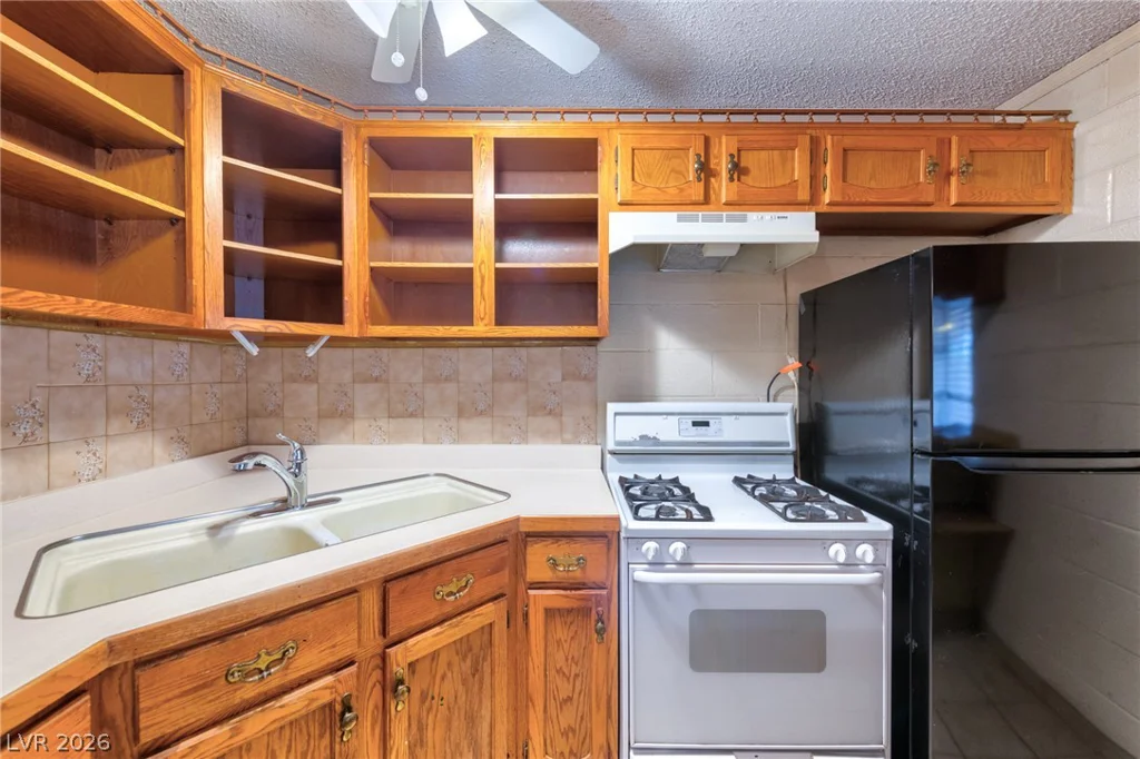 1816 MERZE, Henderson, NV 89011