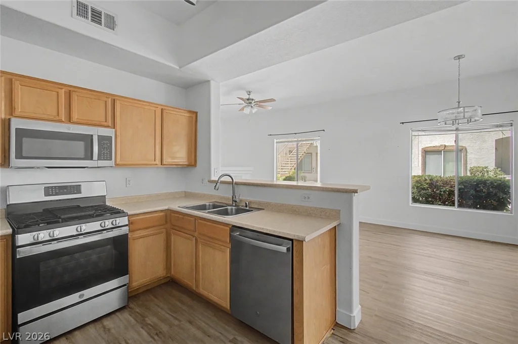2305 Horizon Ridge, Henderson, NV 89052