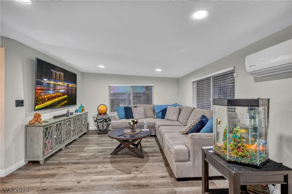 321 Agora, Las Vegas, NV 89110