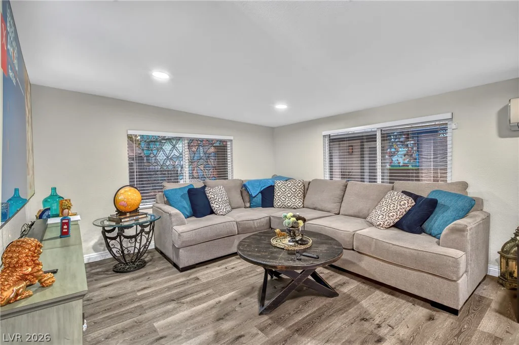 321 Agora, Las Vegas, NV 89110