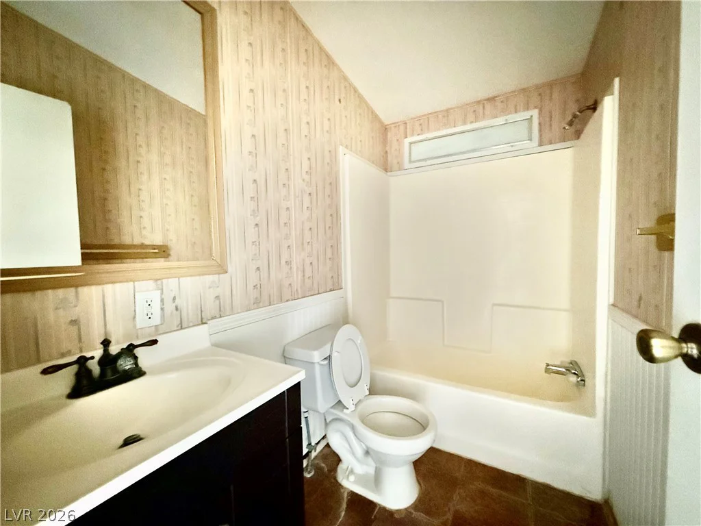 6821 Surrey, Pahrump, NV 89048