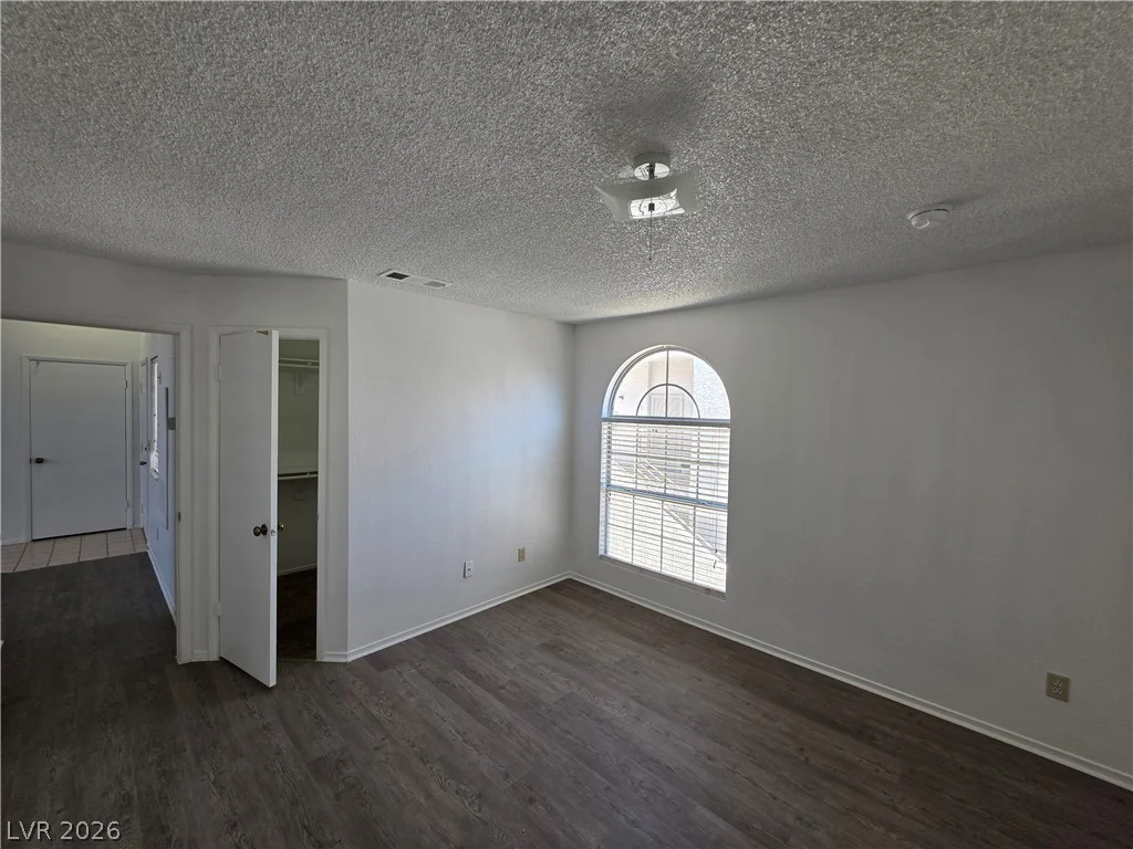 3150 Soft Breezes, Las Vegas, NV 89128