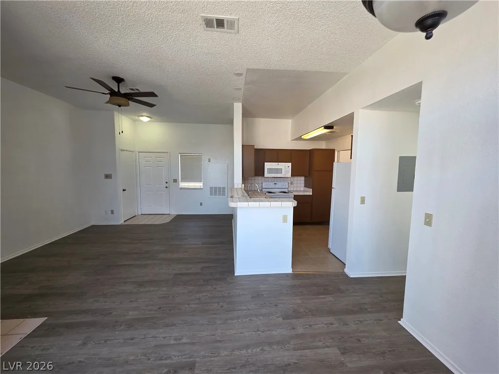 3150 Soft Breezes, Las Vegas, NV 89128